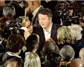  ??  ?? A Scandicci Matteo Renzi, 43 anni, ieri all’apertura della campagna elettorale
(Ansa)