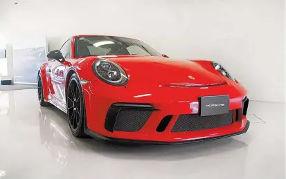  ??  ?? Porsche 911 GT3 RS.