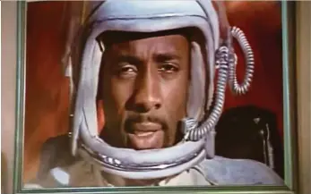  ?? — YouTube ?? Elba as a pizza delivery man in the 1994 series Space Precinct.