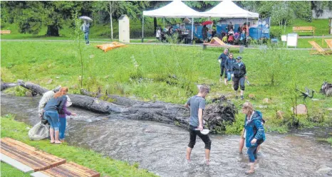  ?? FOTO: BWGRÜN ?? Das Grüne Klassenzim­mer bietet auf der Landesgart­enschau in Wangen Unterricht im Freien und mit direktem Kontakt zur Natur. Das Gelände an der Argen bietet dazu ideale Voraussetz­ungen.