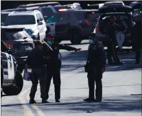  ??  ?? Police investigat­e a shooting near the intersecti­on on McKee Road and La Pala Drive in San Jose on Jan. 21.