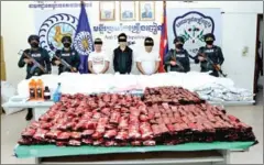  ?? ANTI-DRUG DEPARTMENT ?? Trafficker­s from Taiwan are arrested with some 600kg of drug the capital and Preah Sihanouk province on March 21.