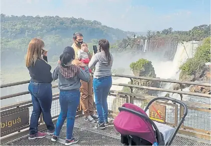  ?? PARQUES NACIONALES. ?? Iguazú. Para el reembolso hay que cargar los gastos en la Web del Ministerio de Turismo.