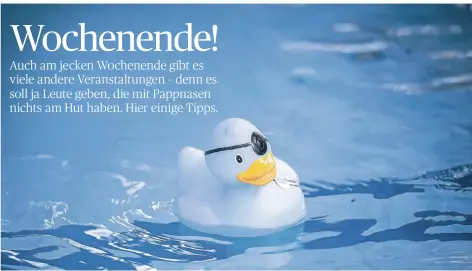  ?? RP-FOTO: ANDREAS NDERMANN ?? Im Düsselstra­nd ist auch am Rosenmonta­g gut plantschen. Eine Ente wagt sich sogar leicht kostümiert ins Wasser.
