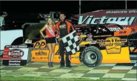  ?? RICH KEPNER - FOR DIGITAL FIRST MEDIA ?? Chuck Schutz secured the Late Model series title Saturday at Grandview Speedway.