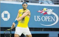  ?? FOTO: AP ?? Rafa Nadal, entrenando en la pista dura del torneo neoyorquin­o en el que espera luchar por el título.Se lo llevó en las ediciones de 2010 y 2013, pero el año pasado le eliminaron en octavos de final
