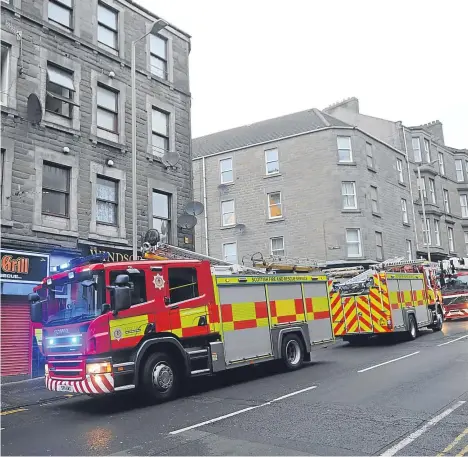 ??  ?? TWO fire trucks and a ladder appliance descended on a Dundee tenement after a pot of meat went alight. Fire crews attended Albert Street yesterday around 7pm after reports of a fire. Firefighte­rs managed to quell the flames by removing the burning pot...