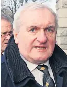  ??  ?? QUICKSTEP TO IT Bertie Ahern