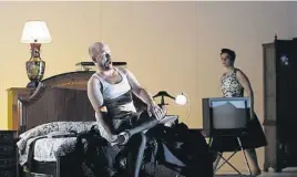  ?? Quique García / EFE ?? Christian Miedl y Aušrine Stundyte en una escena de Orgia