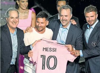 Los dueños del club de Messi quieren construir un gasoducto en ...