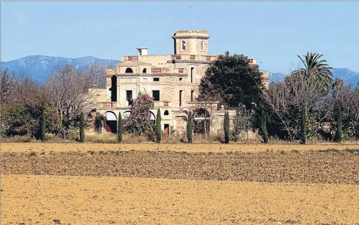  ?? INMA SAINZ DE BARANDA ?? Construido en 1853. El Molí de la Torre pertenece al municipio de El Far d’Empordà, cerca de Figueres, y fue escenario de los inicios pictóricos de Dalí