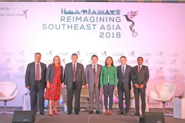  ??  ?? (From left) The Asean POst chairman Azizi Meor, Saifuddin, Darrell, ZICO Law Network managing partner Hanim Hamzah, Narong and Rohan pose for a photo at the inaugural The Asean Post Forum, themed Reimaginin­g Southeast Asia 2018 (Forum) yesterday in Kuala Lumpur.