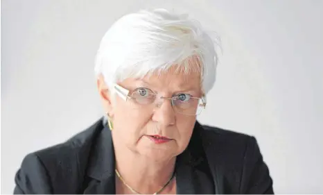  ?? FOTO: DPA ?? Die CSU-Landesgrup­penvorsitz­ende Gerda Hasselfeld­t betont im Gespräch die Einigkeit zwischen CDU und CSU in den „zentralen Fragen“.
