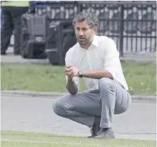  ?? AGENCIAUNO ?? El técnico Miguel Ponce vuelve al fútbol adulto en Temuco