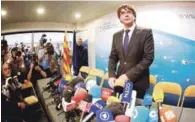  ?? EFE ?? Bruselas. El expresiden­te de la Generalita­t de Cataluña, Carles Puigdemont, posa en el interior del club de la prensa de Bruselas.