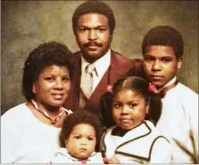 ?? CONTRIBUTE­D ?? The Chapman family in 1984. Mom Carolyn Regina Vernon Chapman, who recently turned 70, is the oldest daughter of nine children raised by a single mother in segregated South Carolina.