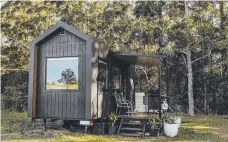  ?? ?? Clockwise from main: A private bathhouse is part of the package at The Acreage; Heartwood Farm sits pretty on pasture in the Byron Bay hinterland; Tiny Farm House on The Hill has big views on the Sunshine Coast.