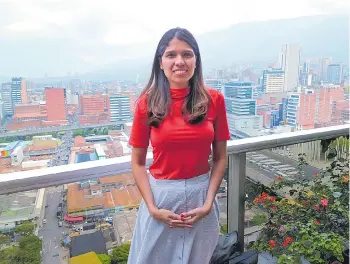  ?? ESNEYDER GUTIÉRREZ ?? Juliana Martínez, la nueva secretaria de las Mujeres, indicó que hace falta un cambio cultural.