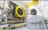  ?? REUTERS FILES ?? Telesat plans to service enterprise clients with its pact for Thales Alenia Space to build low Earth orbit satellites.