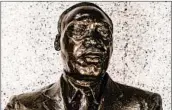  ?? CHRIS MARAIS/U.S. EMBASSY SOUTH AFRICA ?? A bust of Martin Luther King Jr. has been on display at the U.S. Embassy in Pretoria, South Africa, since 1989.