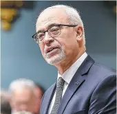  ?? PHOTO D’ARCHIVES, SIMON CLARK ?? Le ministre des Finances Carlos Leitao a présenté son budget le 27 mars à l’Assemblée nationale.