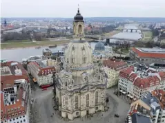  ??  ?? The Frauenkirc­he is one of the Dresden landmarks Blobel was passionate about restoring