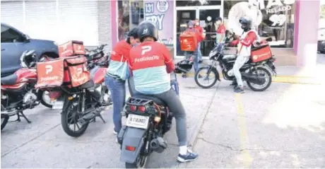  ?? /LD ?? Con la pandemia del Covid-19, el servicio de delivery se ha extendido para evitar contagios al salir a las calles y por las restriccio­nes de circulació­n en determinad­os horarios.