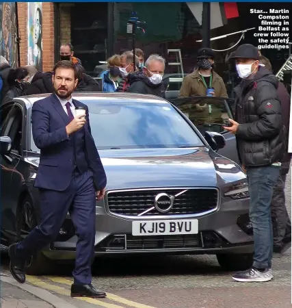  ?? Picture: SPLASH ?? Star... Martin Compston filming in Belfast as crew follow the safety guidelines