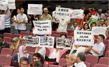  ??  ?? Hear us out: Attendees at the public dialogue on the PTMP at Dewan Sri Pinang.