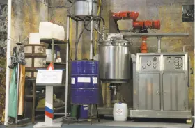  ?? Associated Press ?? Russian officials display a chemical lab capable of making toxic compounds that they say was seized from rebels in the Syrian town of Douma.