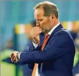  ??  ?? Die Zeit von Niederland­e-Trainer Danny Blind ist abgelaufen. Foto: Vadim Ghirda, dpa