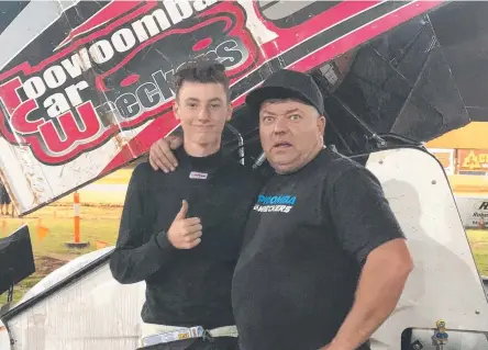  ?? Picture: Contribute­d ?? TEEN TALENT: Toowoomba’s Nick Whell (left) talks race tactics with dad David. Nick will compete in the Toowoomba round of the World Series Sprintcars event this Sunday.