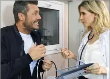  ??  ?? GUILLERMIN­A. Tinelli enamorado y ella que le pone freno. El guión del sketch cruzado con la realidad. Marcelo la arenga para que ella pegue un salto actoral en teatro. MACRI. El conductor sueña con la posibilida­d de enfrentar al Presidente en el 2019....