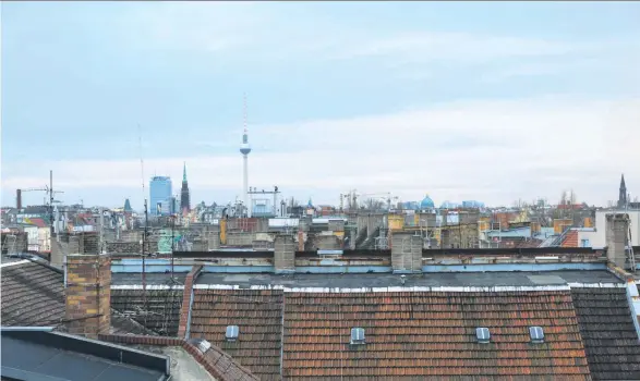  ??  ?? Wenn Berlin den Menschen gehören soll, die hier wohnen, dann ist der Mietendeck­el ein wichtiger Schritt.