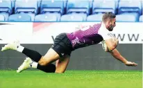  ??  ?? He’s over: Kyle Moyle scores for Cornish Pirates