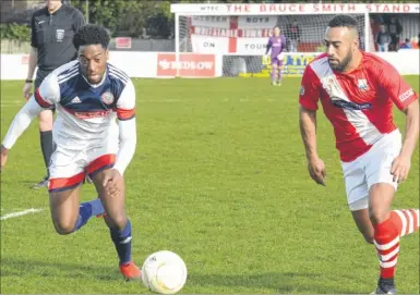  ?? Picture: Chris Davey FM4703438 ?? Whitstable’s Aaron Quain looks to make progress against Beckenham on Saturday