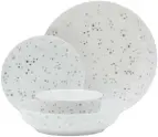  ??  ?? Bring some twinkle to the table with gold-star-printed crockery, £25 fora 12-piece set, George Home