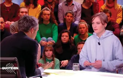  ??  ?? Responsabl­e.
Le 3 février dernier, Mila répond à Yann Barthès dans l’émission « Quotidien », sur TMC.