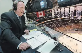  ?? TORONTO STAR FILE PHOTO ?? Bob Cole broacasts a Toronto Maple Leafs game at theAir Canada Centre in 2003 when he was 70. Fifteen years later, he wants to return for another NHL season.