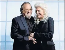  ?? [ANNA WEBBER] ?? Musicians Stephen Stills and Judy Collins