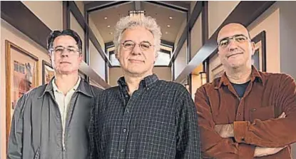  ?? (CLARÍN) ?? Nominados. Nelson Sepúlveda, Pablo Helman y Leandro Estebecore­na buscarán ganarse un Oscar.