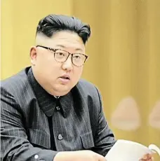 ?? Záběry vůdce Kim Čong-una se objevily ve vysílání severokore­jské televize, ve kterém byl oznámen úspěšný test vodíkové bomby. FOTO ČTK/ AP ?? „Úspěšný test.“