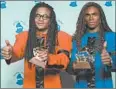  ?? DOUGLAS C. PIZAC/AP 1990 ?? Rob Pilatus, left, and Fab Morvan of Milli Vanilli got Grammy recognitio­n but did no singing on their album.