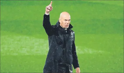  ?? FOTO: EFE ?? Zidane solo desea centrarse en los deportivo, en la semifinal de Champions, y no en todo el ruido provocado por la Superliga