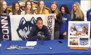  ?? W7 Production­s / YouTube screenshot ?? KK Arnold, the No. 8 prospect in the Class of 2023, commits to UConn at her school, Germantown High School in Wisconsin, on Monday.