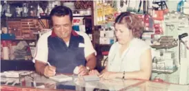  ?? ?? Jose and Magdalena Castilleja behind the counter at El Tornillo (right), their hardware store on 26th Street in Little Village.