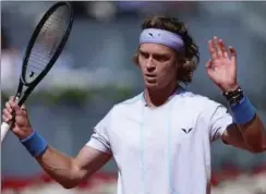  ?? FOTO: ISABEL INFANTES/ RITZAU SCANPIX ?? Den russiske tennisspil­ler Andrey Rublev må gerne deltage i ATP- touren under neutralt flag. Han har også flere gange taget offentlig afstand fra krigen i Ukraine.