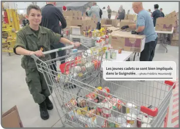  ?? —photo Frédéric Hountondji ?? Les jeunes cadets se sont bien impliqués dans la Guignolée.