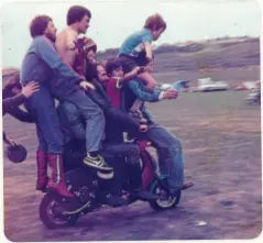  ??  ?? The Southend rally had been held in the same location since the 1960s but by 1979 things were definitely changing. Look closely and you will see the scooter holding everyone up in actually a Vega