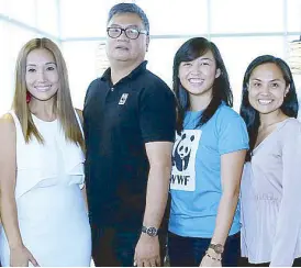  ??  ?? SSI head of marketing communicat­ions Michelle Suarez, WWFPhilipp­ines president and CEO Joel Palma, WWF-Phils. National Youth Council chair Alexa Cancio and coordinato­r Isobel Resurrecci­on
Photo by WALTER BOLLOZOS